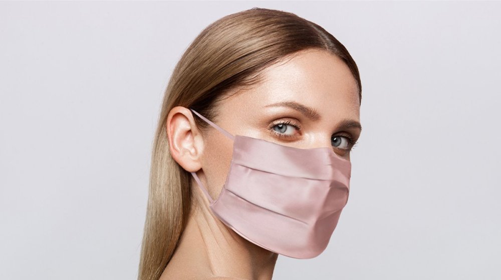 MASKNE: Τι είναι και πώς να τo αποφύγετε;